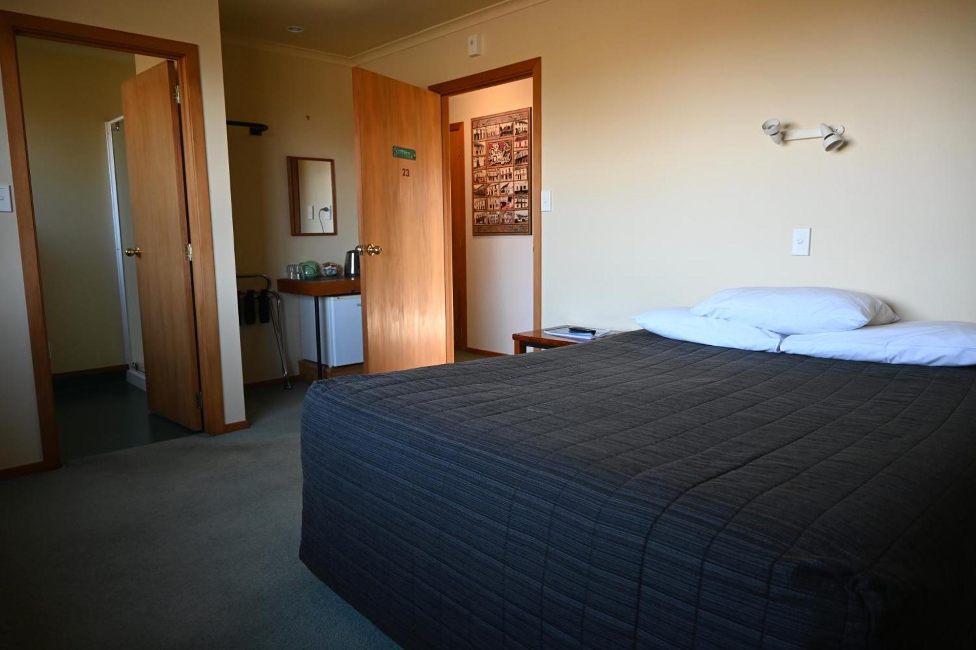 Donegal House Hotel Kaikoura Exterior photo